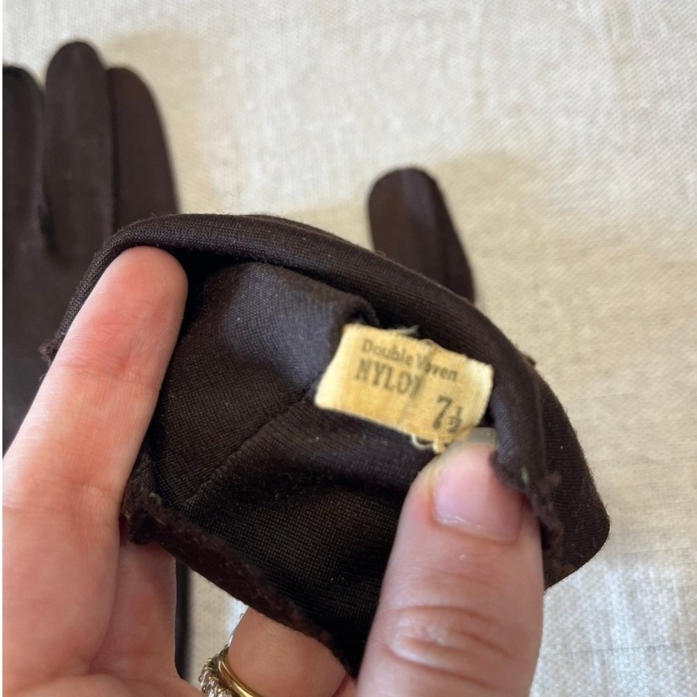 Vintage Women Nylon Dress Gloves Bundle Brown Scalloped Black Pearl Button 7.5 - Picture 4 of 8